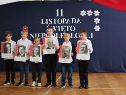 46557585710236836595595826664398937858970581n